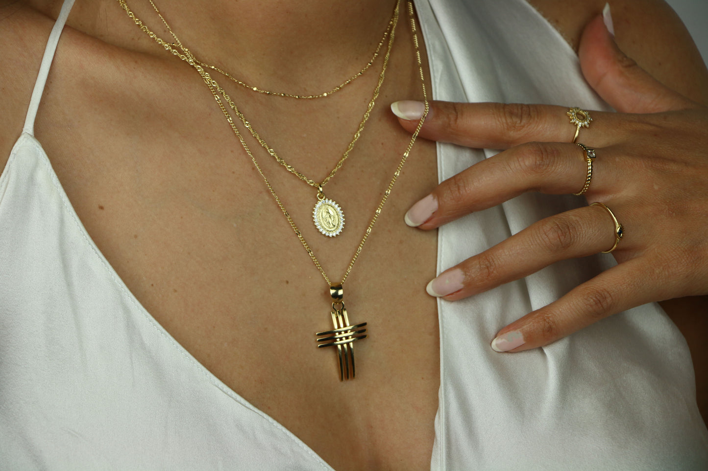 Deluxe Unisex Cross Pendant